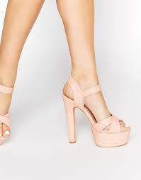 Filtra il colore che preferisci e lasciati conquistare dalla comodità delle scarpe a tacco basso. Tacco 12 Con Plateau Shop Clothing Shoes Online