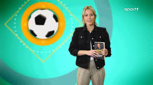 Moderatorin laura papendick ist bei sport1 vor allem für sendungen rund um das thema fußball wie „doppelpass und „bundesliga aktuell zuständig. Sport1 Tippspiel 28 Spieltag Laura Papendick Tippt Auf Bayern Patzer