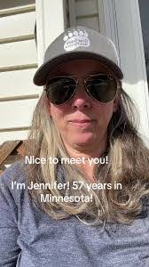 Jennifer Broome's Instagram, Twitter & Facebook