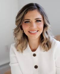 Andreia Souza Lucena, Licensed Psychoanalyst, Shelburne, VT, 05482