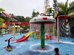 Kisah di sebalik taman tema pertama malaysia yang telah ditinggal lebih 20 tahun sejak ditutup pada 1994, tapak mimaland. Taman Tema Air Di Bukit Gambang Water Park