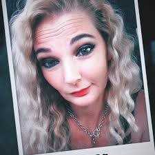 Im looking for a trash pickup. Who does everyone use