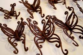 1001 Idees Comment Faire Des Decors En Chocolat Facilement Decoration Chocolat Papillons En Chocolat Chocolat