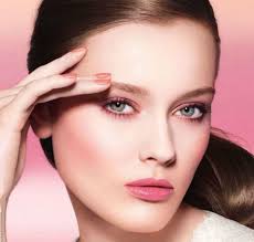 Pictures of Beautiful Women: August 2020