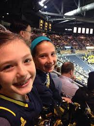 Teri Schott's Instagram, Twitter & Facebook