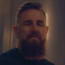 TGIF!!!!!! Not sure about you but I think after this very intense week  we've had I think it's only appropriate to have Friday Happy Hour  4:30-7pm!!!!! 🍻🍻🍻 Don't forget we have Chippy