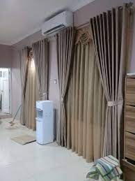 Gorden putih menerawang, selalu cocok dengan desain rumah apa saja. Model Gorden Minimalis Dekorasi Rumah 814581104
