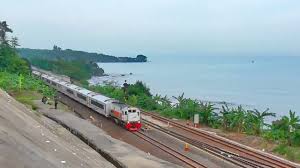Maybe you would like to learn more about one of these? Hunting Kereta Api Di Tepi Laut Stasiun Plabuan Youtube