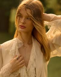 🌸 Vow Factor for Snif. Client: Snif Photographer: @treverhoehne Styling:  @haleyroemen HMU: @staceytan_ Talent @professor.perfume Art Direction:  @peace__creative