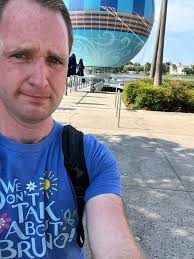 Peekaboo! Did you really buy a balloon