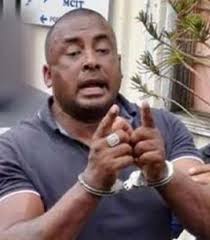 BRUNO LAURETTE : de la poudre aux yeux !