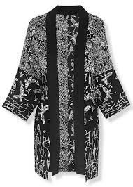 Black And White Kimono Duster Embrace Your Curves After 60 Here Is My Most Recent Article Hope You Like It Stephen Plus Size Kimono Womens Kimono Fashion Clothes Women