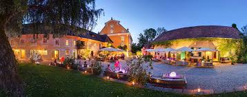 Hochzeit Osterreich Unvergessliche Hochzeitsfeiern Aus Dem Schloss Gamlitz In Der Steiermark Hochzeit Feiern Hochzeitsfeier Hochzeit