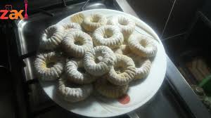 طريقه المعمول الشهي على الطريقة التقليدية الأصلية زاكي Desserts Food Breakfast