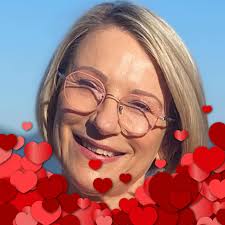 Hej! Do you have experience with a transfer at Zurich airport? They changed  our departure time from our airport to a bit later, which gives us only 50  minutes for a transfer (