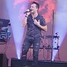 David hallyday gaat op tournee in 2020. Tourdaten Konzertkarten Live Ubertragungen Von David Hallyday