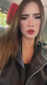 Eres un mujeron y le quedas grande a muchos😉😏