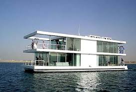 Cruise Dinner In Dubai Marina On Luxurious Glass House Boat Water World Yacht Rental Dubai Floating House Houseboat Living Water House