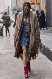 Les boots camel illuminent votre style et apportent une touche colorée à vos ensembles. Comment Porter Des Bottines Rouges 149 Tenues Et Looks Lookastic France
