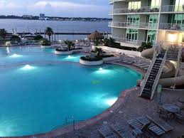 Situated in gulf shores, this hotel is 1 mi (1.6 km) from pirate's island adventure golf and within 3 mi (5 km) of alabama gulf coast zoo and gulf. Where To Stay In Gulf Shores And Orange Beach The Tv Traveler