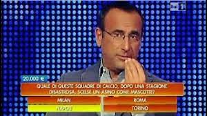 A.c.n. (associazione calcio napoli), il tutto su sfondo celeste.fu lo stemma della società partenopea per un solo anno: Napoli Calcio Storia Di Uno Stemma Equivoco E Di Una Mascotte Perdente Il Blog Di Angelo Forgione
