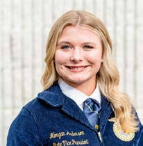 Tracy Dendinger's Instagram, Twitter & Facebook