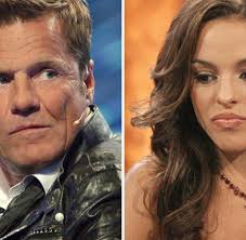 Nach einigen turbulenten beziehungen mit verschiedenen frauen hat dieter bohlen mit seiner freundin carina walz endlich die richtige. Unterhaltsstreit Dieter Bohlen Muss Sohnchen Klavierstunden Zahlen Welt