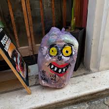 ART IS TRASH / Francisco de Pajaro (@artistrash) • Instagram photos and  videos