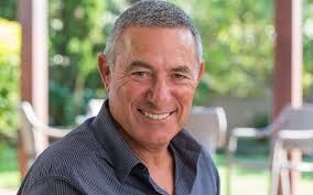 דורון אלמוג הוא האיש הנכון בזמן הנכון