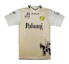 Overview of all signed and sold players of club chievo verona for the current season. Chievo Verona Kit History Football Kit Archive