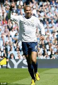 Carew hits villa personal best and cup runs to remember. John Carew Aston Villa Futbol