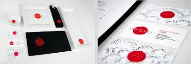 We can't deny the fact that there are lot many courses in business card designing but then minimalism is quite an in thing. 60 Unique Business Card Ideas For Professional Business Cards