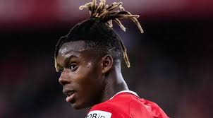 Le Real Madrid a jeté son dévolu sur l'ancienne cible du Barça, Nico  Williams