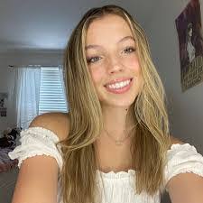 Constance Laughlin's Instagram, Twitter & Facebook