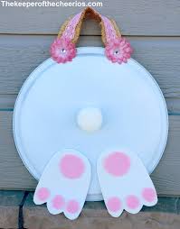 Easter Pizza Pans And Cookie Sheets Easter Arts And Crafts Spring Easter Crafts Diy Easter Decorations