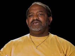 Dean Askew's Instagram, Twitter & Facebook