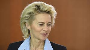 Stanford desmiente a su portavoz y dice que Von der Leyen estudió allí