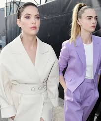 I am unprofessionally professional human being. Cara Delevingne Ashley Benson Have Broken Up