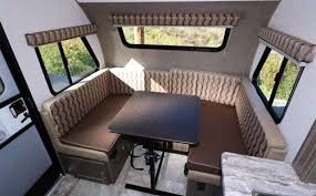 New 2022 forest river rockwood mini lite 2511s travel trailer #rgg2511x0211x with 2 photos for sale in scott, louisiana 70583. R Pod 190 Travel Trailer Dinette Roomy Bright And Elegant Serves As A Multi Purpose Area R Pod Horse Trailer Travel Trailer