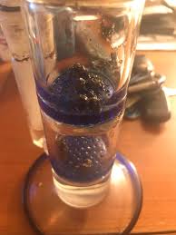 How to clean a glass pipe vinegar. Any Tips On Cleaning This I Tried Soaking With White Vinegar And Salt But It Doesn T Break It Down Enough Bongs