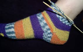 This pattern includes a video tutorial to walk you through the trickier parts of knitting these socks. Knitty Socks 102 Fall 2008