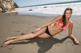 Lauren williams, 25, is likely the tallest model with 49 inches long on thursday, feb. Holly Burt Photos News And Videos Trivia And Quotes Famousfix