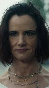 Juliette Willis's Instagram, Twitter & Facebook