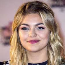 The short form lou, is also popular for girls in france. Louane Singer Birthday Real Name Age Weight Height Family Contact Details Boyfriend S Bio More Notednames