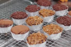 Terlebih lagi itu adalah cupcake coklat, rasanya tentu lebih nikmat karena menggunakan bahan coklat. Resep Cupcakes Infused Coffee Cara Baru Nikmati Kopi Halaman All Kompas Com