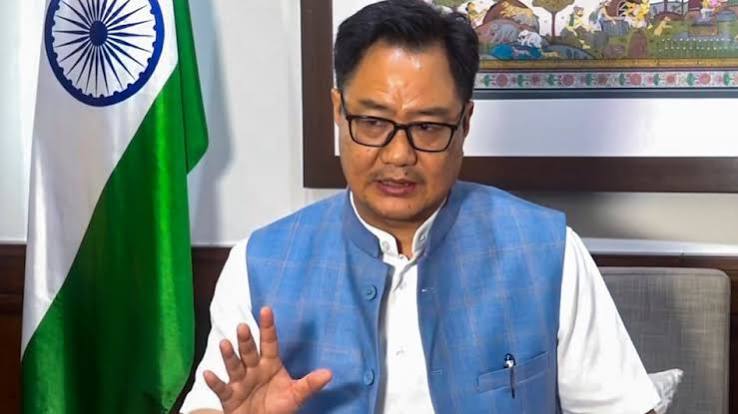 कांग्रेस खुद भस्मासुर है...', पार्टियां तोड़ने के आरोप पर किरेन रिजिजू का पलटवार - congress is bhasmasur says kiren rijiju hitting back at rahul gandhi ntc apdy - AajTak