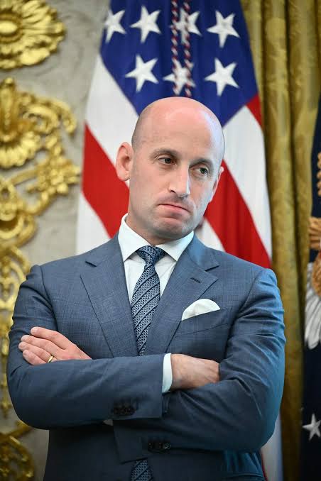 Stephen Miller Is ABSOLUTELY TORCHING the Somalis Who Came to This Country to LOOT and PLUNDER American Taxpayers