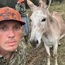 Seasons greetings! 🤠🫡