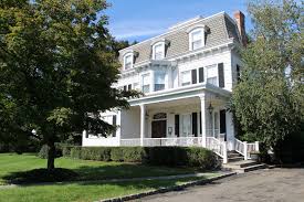 Birdie's auto spa will dispatch a van equipped with a steamer the size of a lawn mower with a 50 ft hose that emits a safe stream of steam. Win Win Owners Of Greenwich Water Club To Restore Cos Cob Inn To Former Glory And Add Squash Facilities Greenwich Free Press