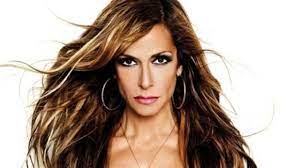 This opens in a new window. Anna Vissi Tickets Fur 2021 2022 Tour Information Uber Konzerte Touren Und Karten Von Anna Vissi In 2021 2022 Wegow Deutschland